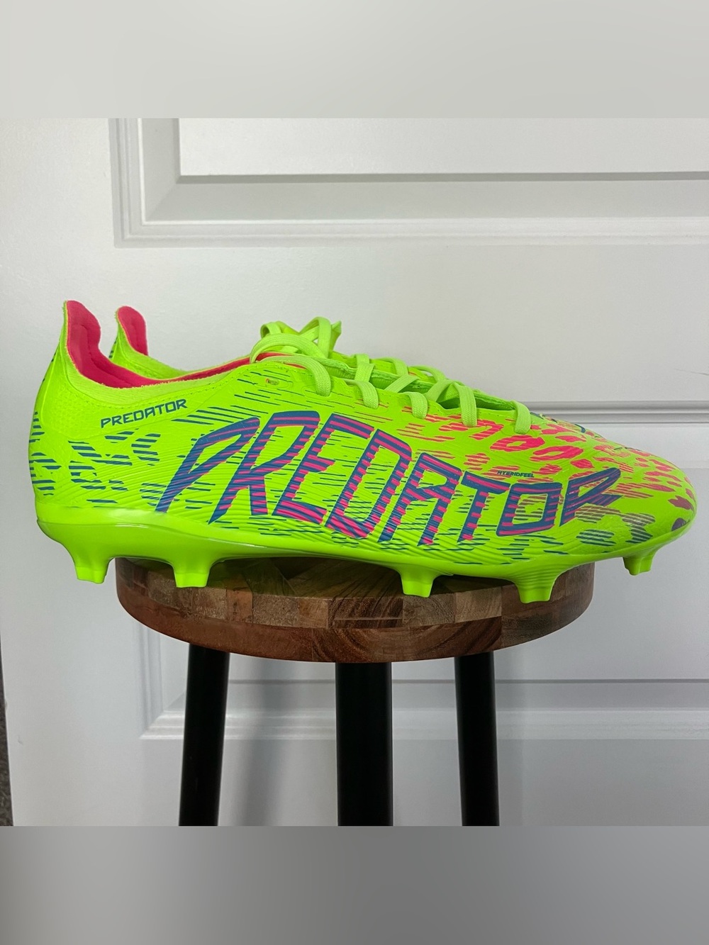 NEW Adidas Predator League FG Soccer Cleats Mens 9 W10 Neon Cheetah 2026-502